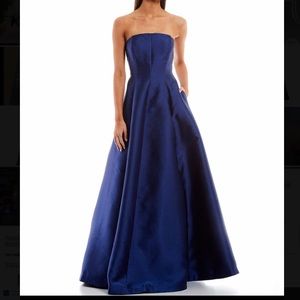 Strapless Blue PROM DRESS (Size 11)